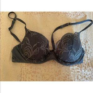 PREOWNED LA PERLA PUSH UP PADDED BRA, SIZE 32B